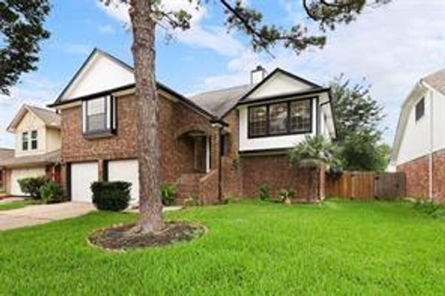 13530 La Concha Lane, Houston, TX 77083