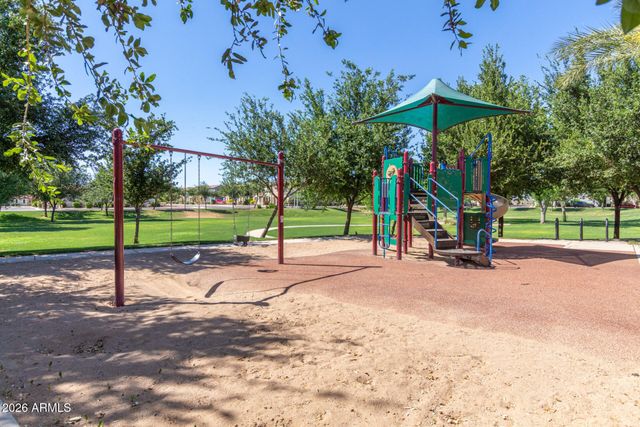 4707 E THUNDERHEART Trail 102, Gilbert, AZ 85297