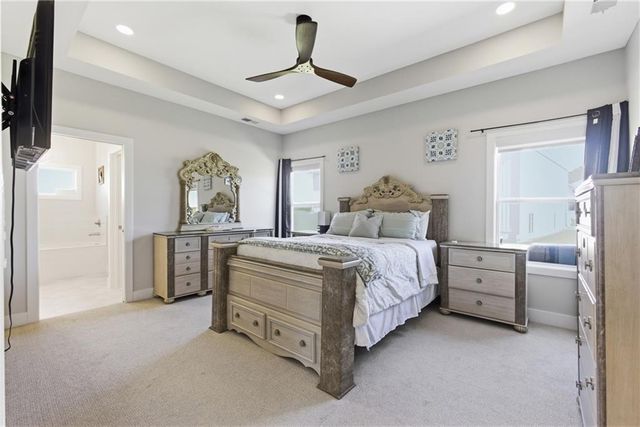 312 Prairie Rose Circle, Smithville, MO 64089