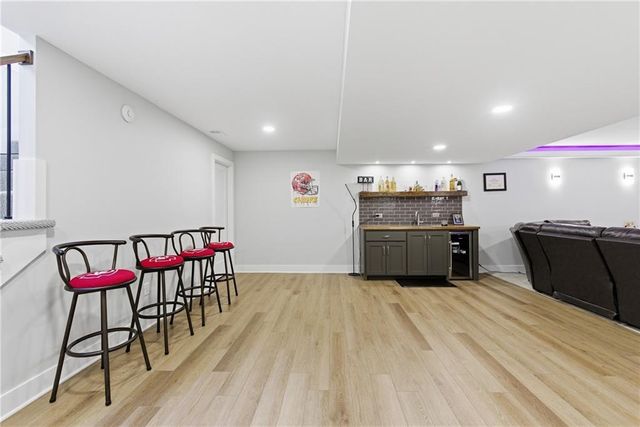312 Prairie Rose Circle, Smithville, MO 64089