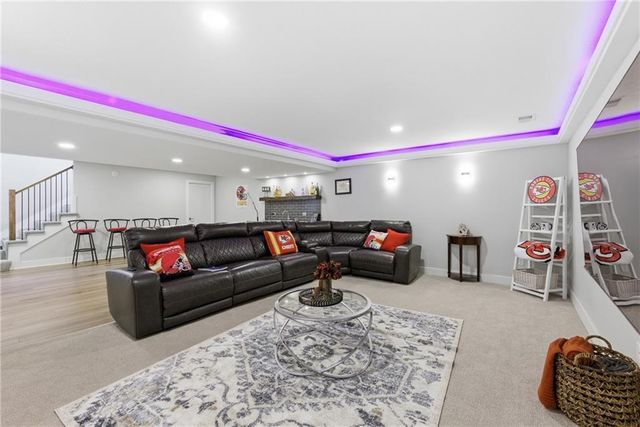 312 Prairie Rose Circle, Smithville, MO 64089