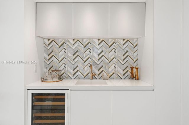 9999 Collins Ave 11J, Bal Harbour, FL 33154