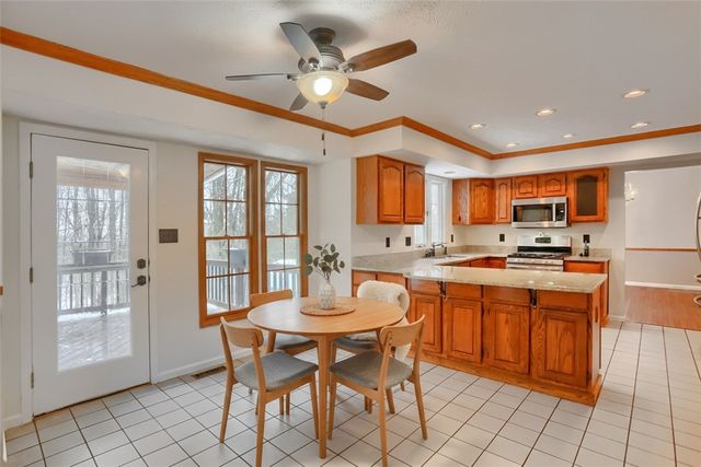 704 Helen Court, Cranberry Twp, PA 16066