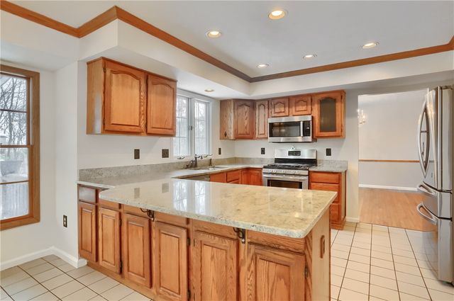 704 Helen Court, Cranberry Twp, PA 16066