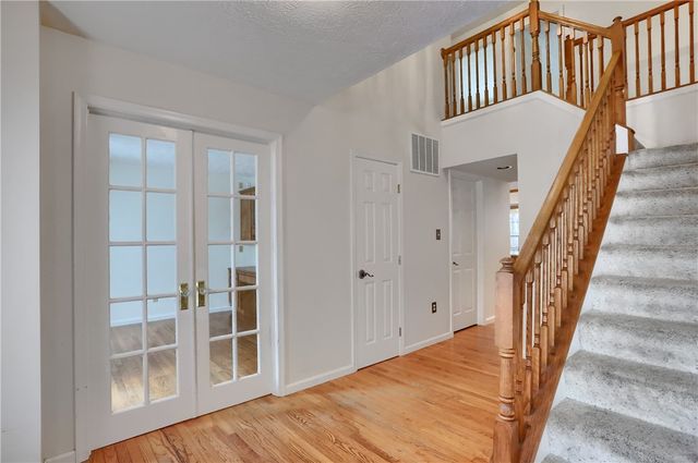 704 Helen Court, Cranberry Twp, PA 16066