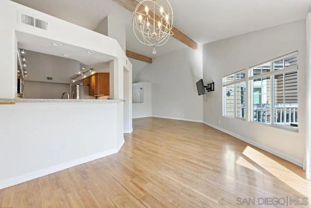 8585 Via Mallorca 238, La Jolla, CA 92037