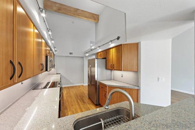 8585 Via Mallorca 238, La Jolla, CA 92037