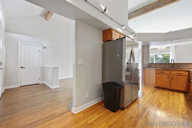 8585 Via Mallorca 238, La Jolla, CA 92037