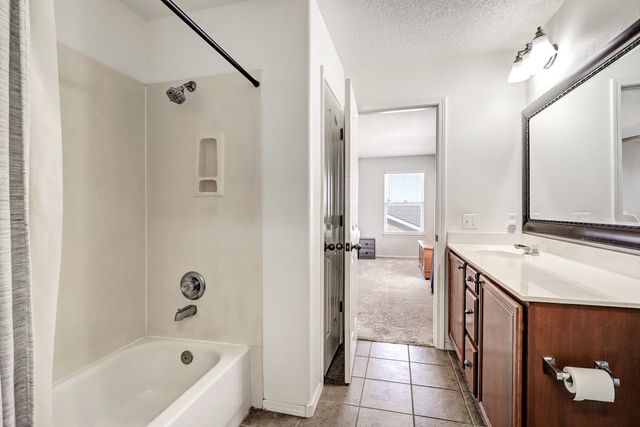 3728 Clear Creek Road NE, Rio Rancho, NM 87144