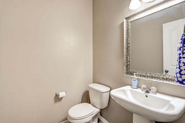 3728 Clear Creek Road NE, Rio Rancho, NM 87144
