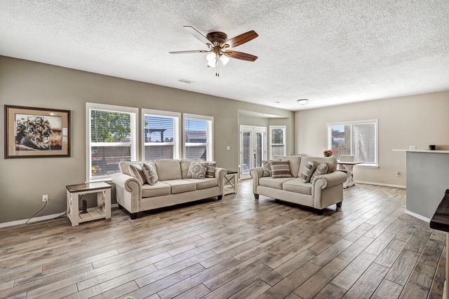 3728 Clear Creek Road NE, Rio Rancho, NM 87144