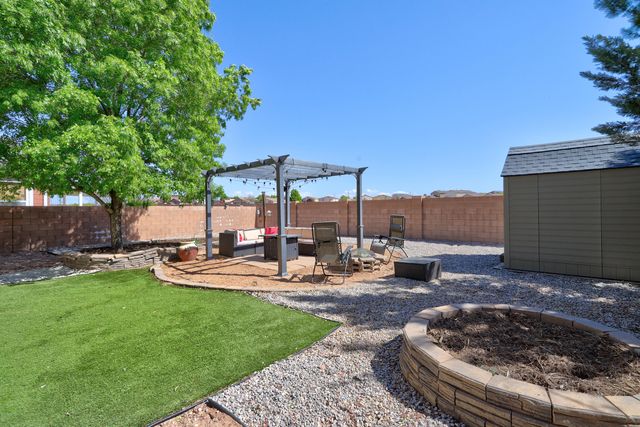 3728 Clear Creek Road NE, Rio Rancho, NM 87144