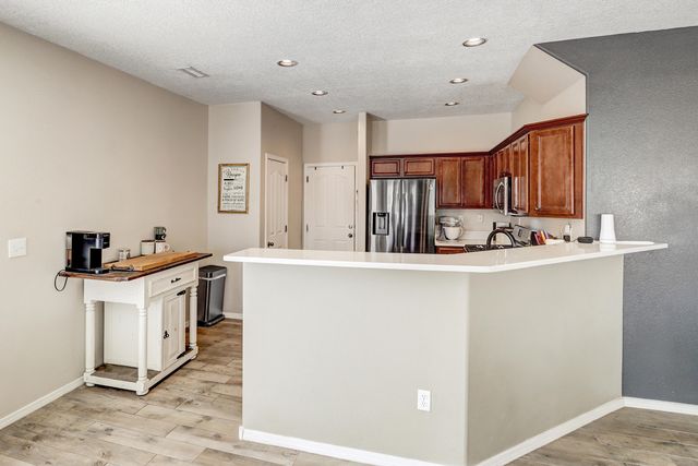 3728 Clear Creek Road NE, Rio Rancho, NM 87144