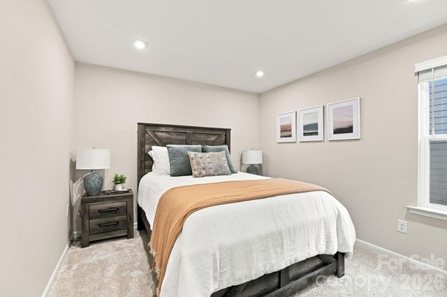 8226 Franklin Trail Street, Charlotte, NC 28227