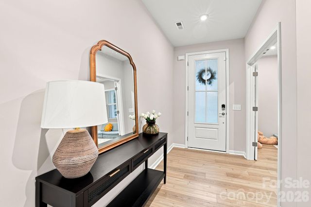 8226 Franklin Trail Street, Charlotte, NC 28227