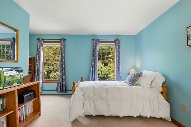5 Longwood Drive, Hopkinton, MA 01748