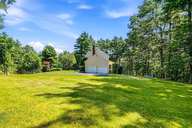 5 Longwood Drive, Hopkinton, MA 01748