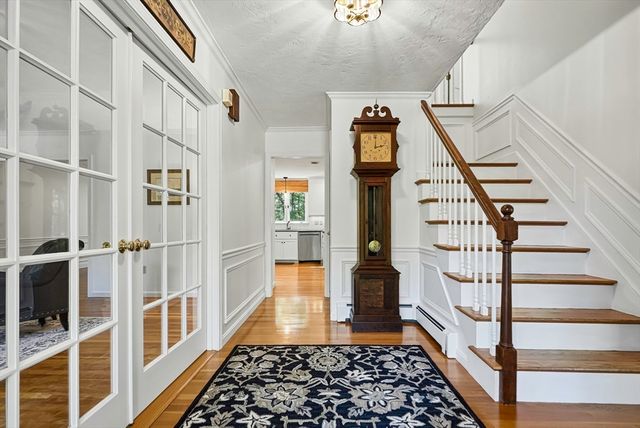 5 Longwood Drive, Hopkinton, MA 01748