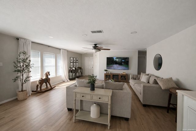 9942 Fall Harvest, San Antonio, TX 78254