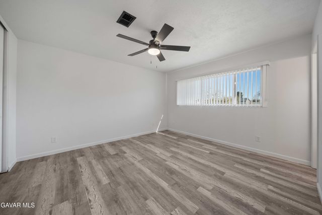 40054 Ridgemist Street, Palmdale, CA 93591