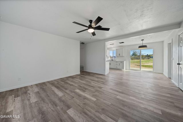 40054 Ridgemist Street, Palmdale, CA 93591