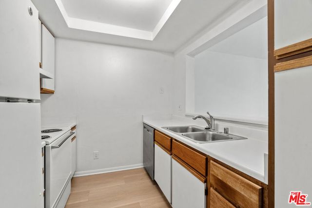 501 Palisades Drive 205, Pacific Palisades, CA 90272