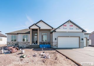 414 Sage Lakes Blvd, Idaho Falls, ID 83401