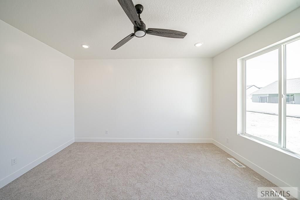 Image 25 of property listing at 414 Sage Lakes Blvd, Idaho Falls, ID 83401