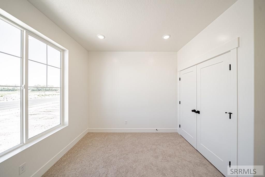 Image 31 of property listing at 414 Sage Lakes Blvd, Idaho Falls, ID 83401