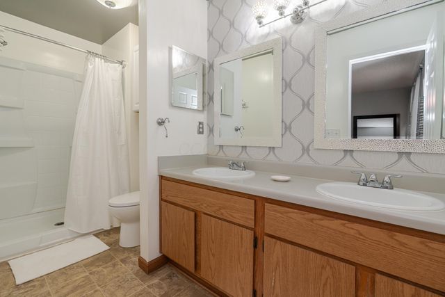 4976 Silver Bow Drive, Hilliard, OH 43026