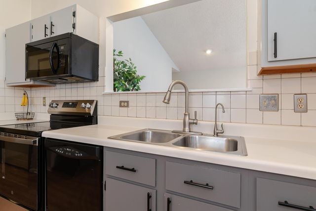 4976 Silver Bow Drive, Hilliard, OH 43026