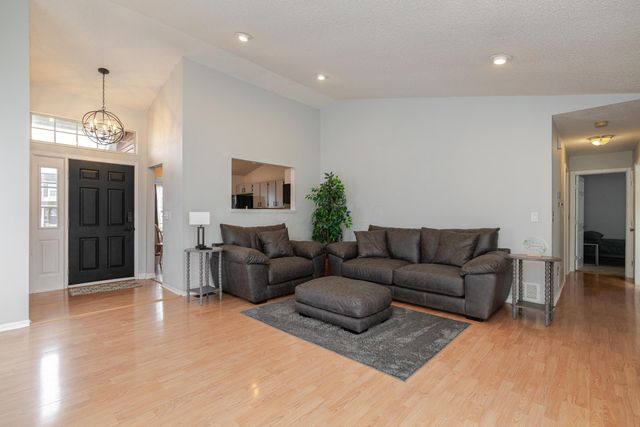 4976 Silver Bow Drive, Hilliard, OH 43026