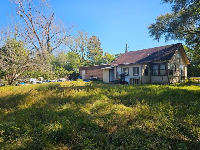 6703 Bayway Drive, Baytown, TX 77520