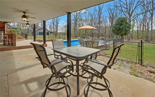 197 Woodland Way, Dewy Rose, GA 30634