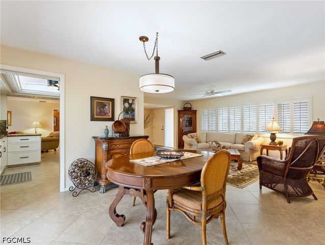 392 Snow DR, Fort Myers, FL 33919