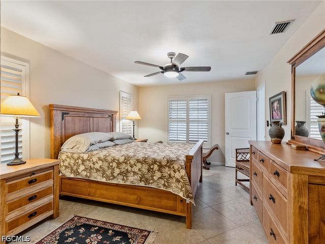 392 Snow DR, Fort Myers, FL 33919