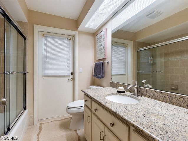 392 Snow DR, Fort Myers, FL 33919