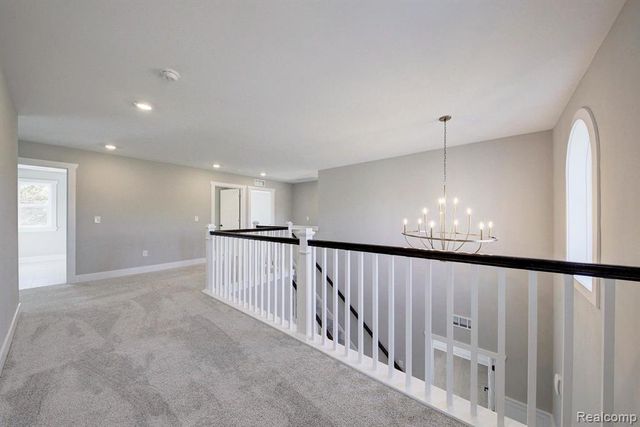 614 Round Rock Drive, Howell, MI 48843