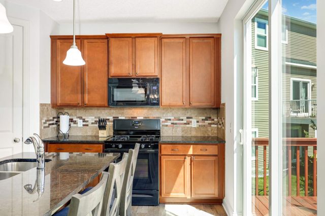 11779 Harvest Path, Woodbury, MN 55129
