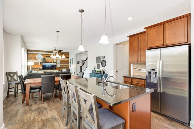 11779 Harvest Path, Woodbury, MN 55129