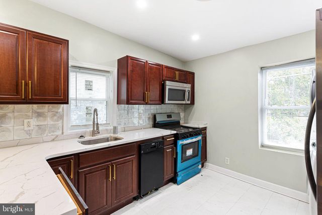 4911 W GIRARD AVE, Philadelphia, PA 19131