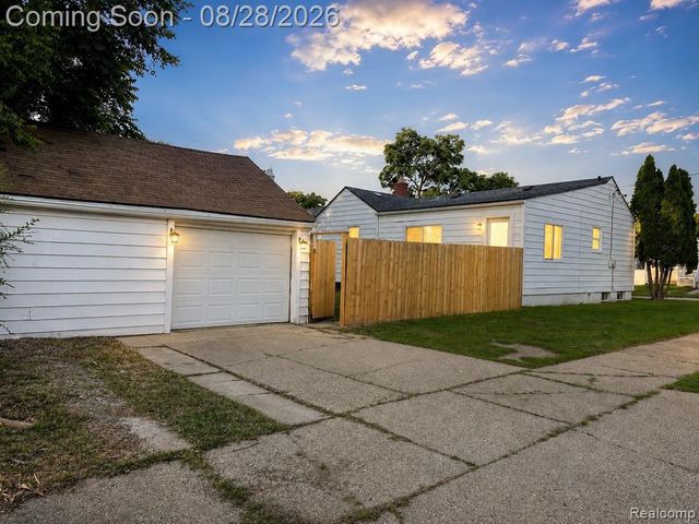 948 Hubbard Avenue, Flint, MI 48503