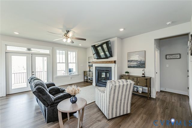 8672 Terroir Ln, New Kent, VA 23124