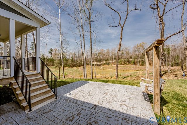 8672 Terroir Ln, New Kent, VA 23124