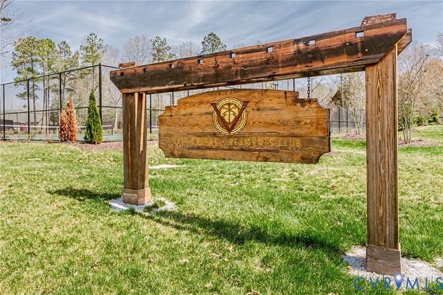 8672 Terroir Ln, New Kent, VA 23124