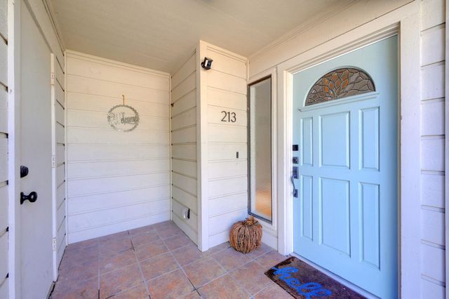 213 Overlook CT, Wimberley, TX 78676