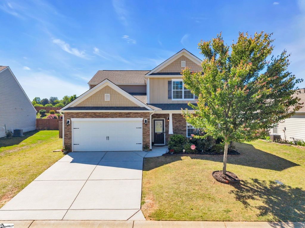 209 Hartwood Lake Lane, Greer, SC 29650