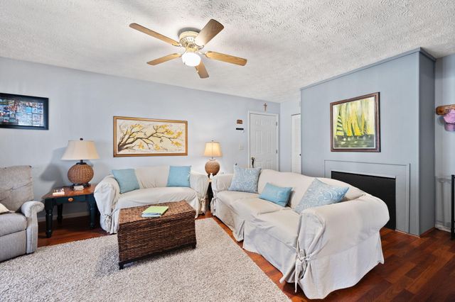 42-3 Woodson Bend Resort Woodson Bend Resort, Bronston, KY 42518