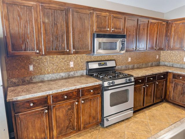 9805 PATRICIAN DRIVE, New Port Richey, FL 34655