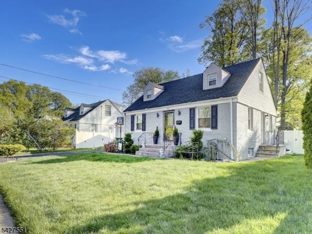 382 Douglas Rd, Roselle Boro, NJ 07203